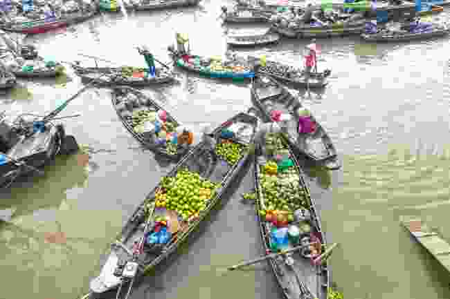 The Mekong River&#39;s famous floating markets (Shutterstock)